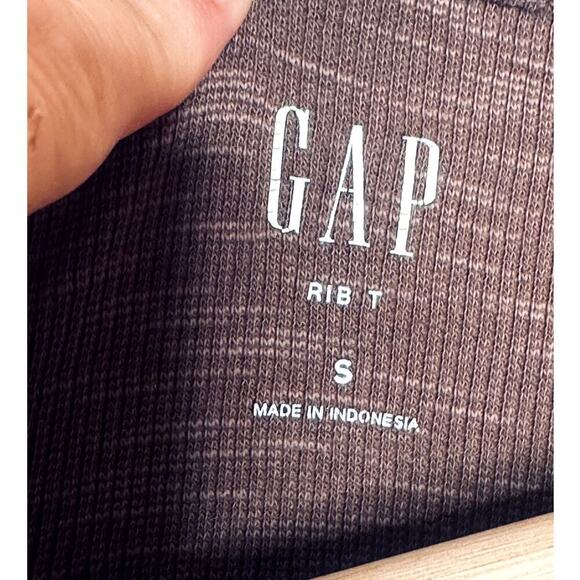 Gap Tan Heather Long Sleeve Keyhole Top - Size S - Picture 3 of 4